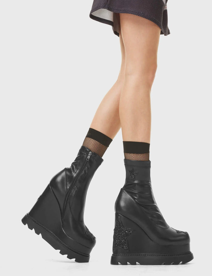 Lamoda Hands Down Chunky Platform Ankle Boots