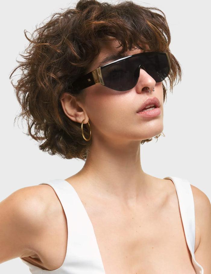 Lamoda Throw Shade Visor Sunglasses