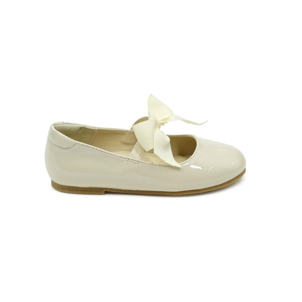 L'amour Amelia Bow Flat