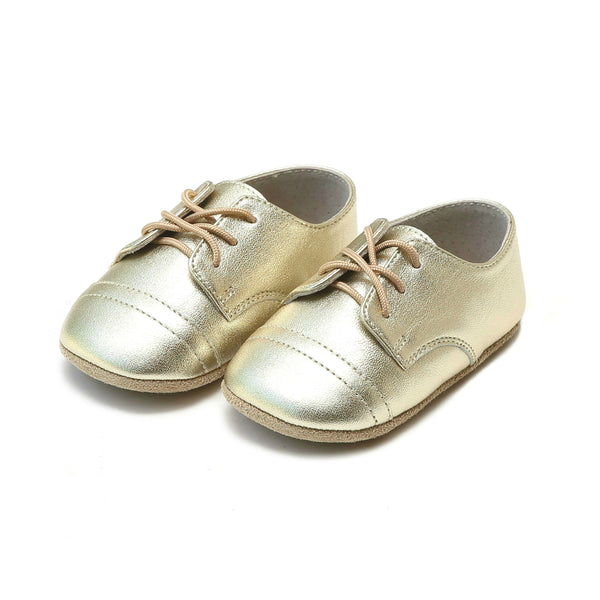 l'amour Bailey Leather Derby Crib Shoe (Infant)