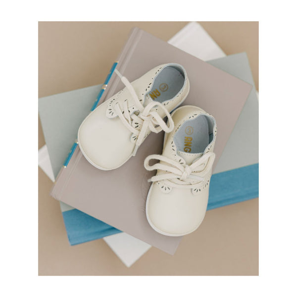 L'amour Bella Scalloped Bootie (Baby)