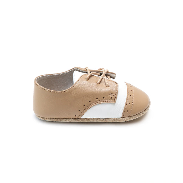 L'amour Bentley Leather Saddle Crib Shoe (Infant)