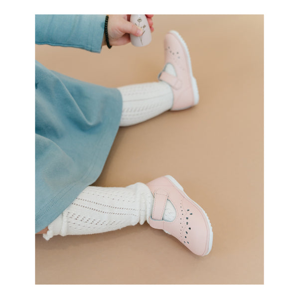 L'amour Birdie Pink Leather T-Strap Mary Jane (Baby)