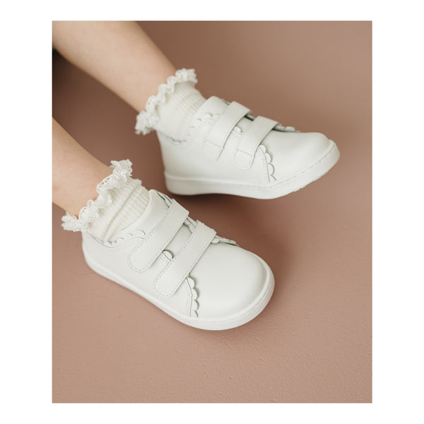 L'amour Caroline Scalloped Sneaker