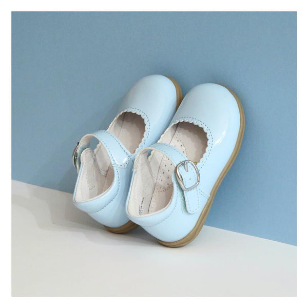 L'amour Chloe Classic Scalloped Patent Mary Jane