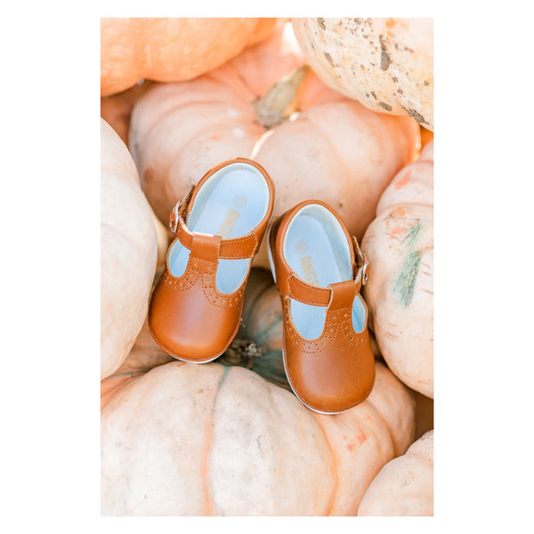 L'amour Gemma Leather T-Strap Mary Jane (Baby)