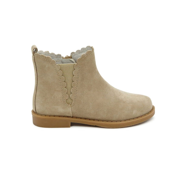 L'amour Nicola Scalloped Chelsea Boot