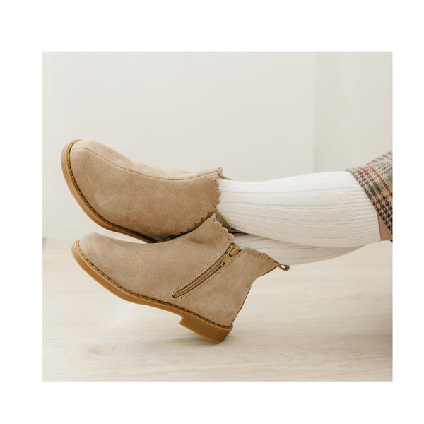 L'amour Nicola Scalloped Chelsea Boot