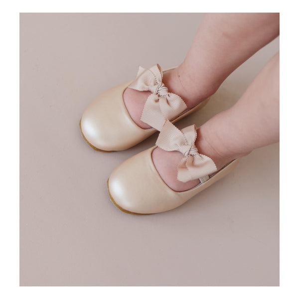 L'amour Pauline Special Occasion Bow Flat
