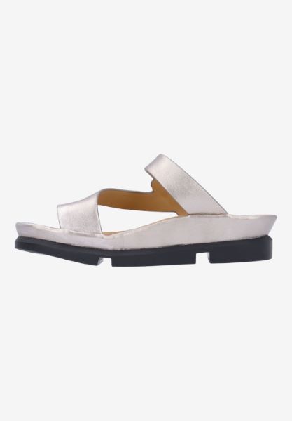L'amour Des Pieds NEW ARRIVALS Alanza CHAMPAGNE MET. NAPPA