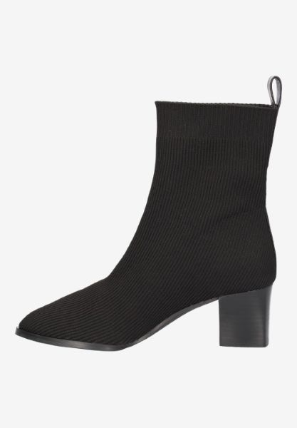 L'amour Des Pieds NEW ARRIVALS Picarus BLACK STRETCH KNIT