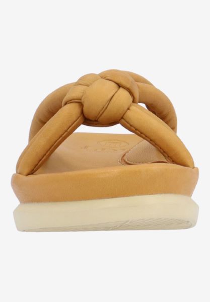 L'amour Des Pieds PACKABLE TRAVEL Veda LIONESS LAMBA