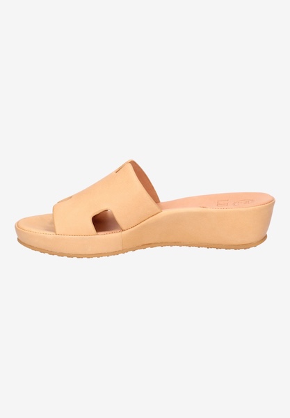 L'amour Des Pieds WEDGES AND HEELS Catiana LIONESS LAMBA