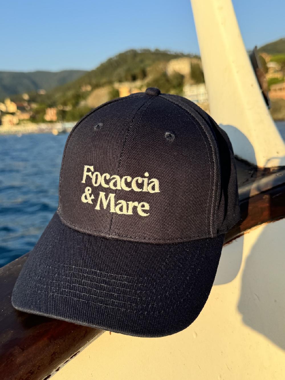 lanapo focaccia e mare cappello blu