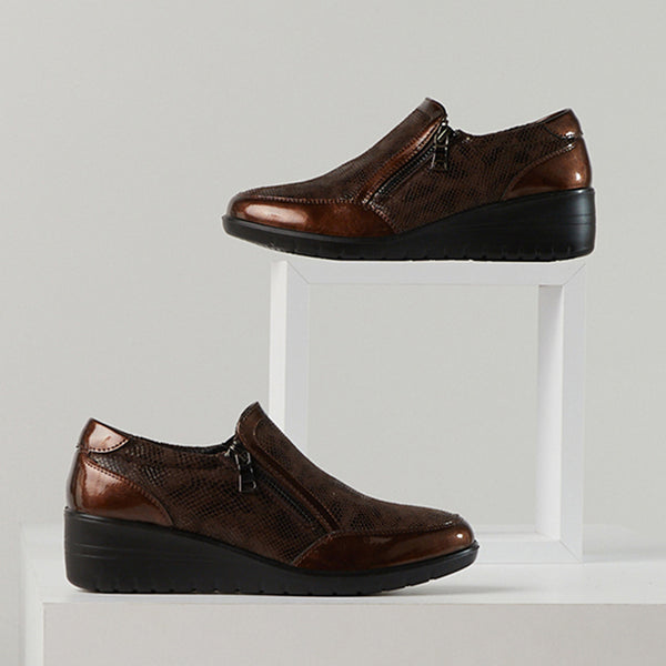 L'artiste By Spring Step FLEXUS CONCHA SLIP-ON SHOES