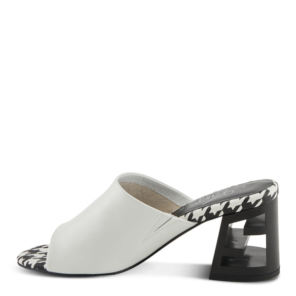 L'artiste By Spring Step AZURA SCULPTOR SANDALS