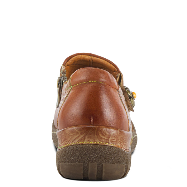 L'artiste By Spring Step L'ARTISTE GYARADOS SLIP-ON SHOES