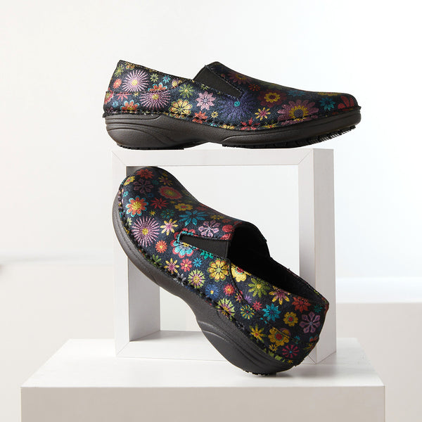 L'artiste By Spring Step Spring Step Professional MANILA-FLPWR SLIP-ON SHOE