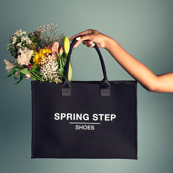 l'artiste By Spring Step SPRING STEP SHOES BRANDED TOTE BAG