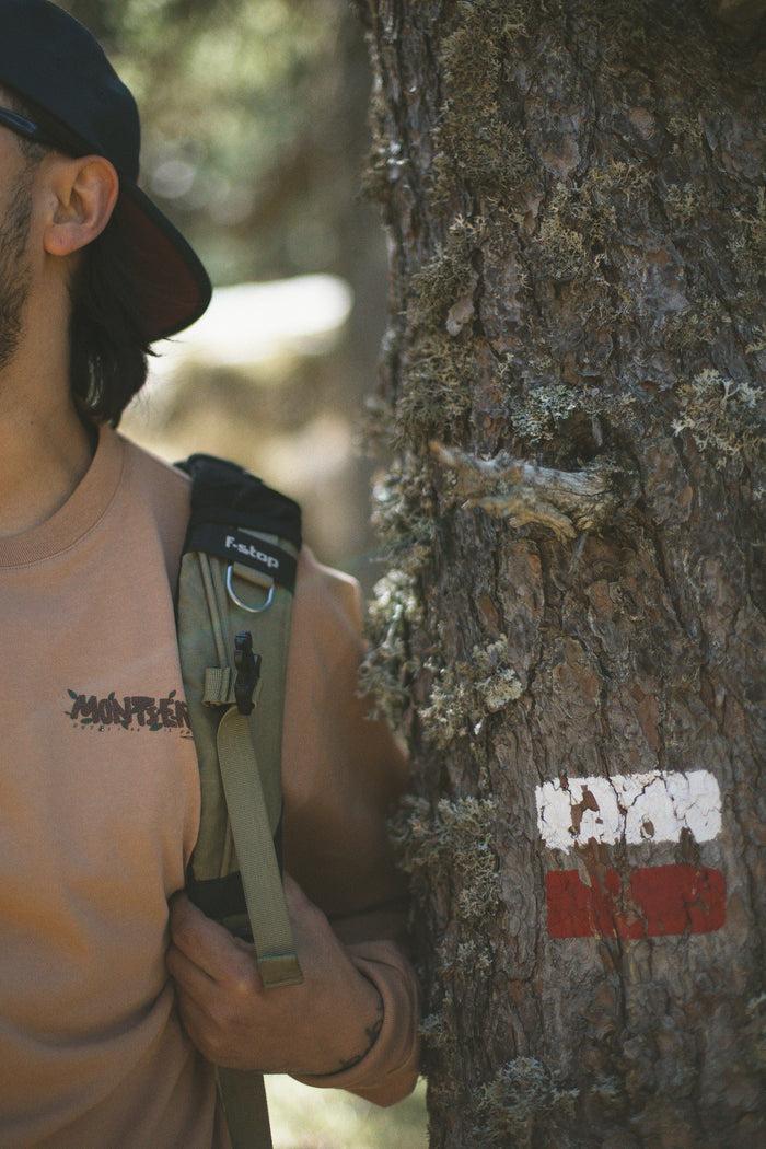 Laser Barcelona OUTSIDE IS FREE LONGSLEEVE TAUPE