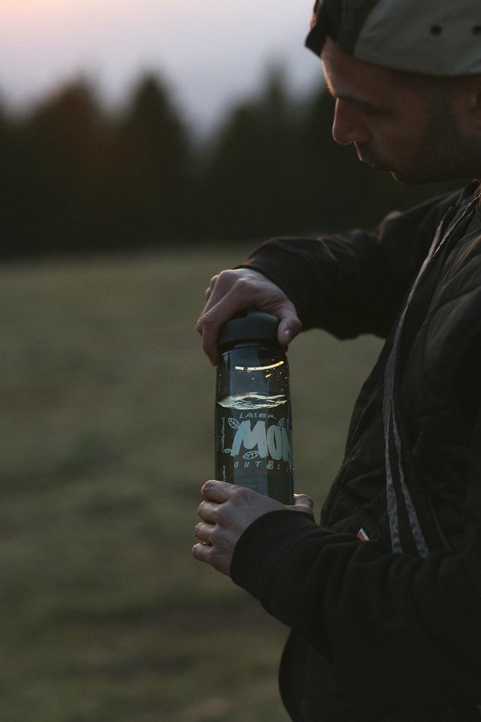 Laser Barcelona OUTSIDE IS FREE TRITAN BOTTLE BLACK