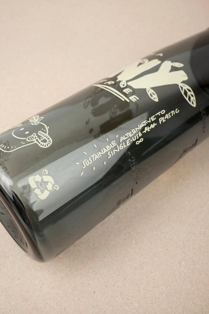 Laser Barcelona OUTSIDE IS FREE TRITAN BOTTLE BLACK