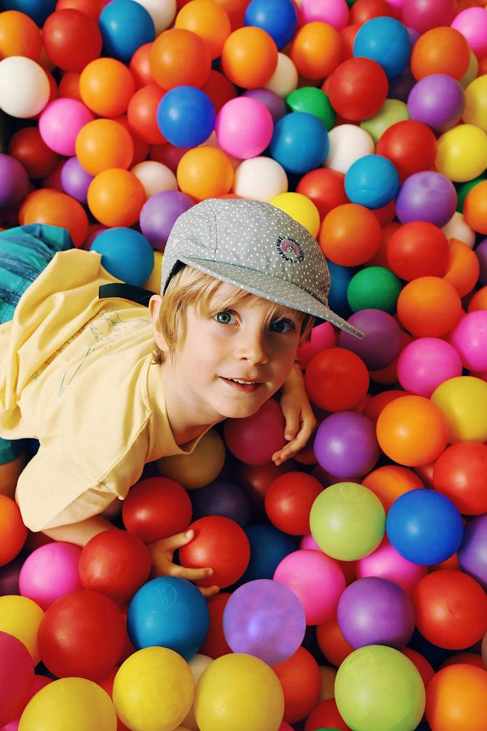 Laser Barcelona ZAPATO FEROZ X LASER KIDS 5 PANEL HAT GRIS