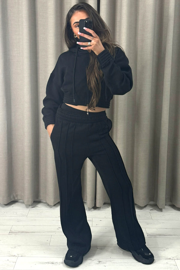 lasula Carry Black Zip Up Cropped Hoodie and Wide Leg Joggers Tracksuit Set lasula Carry Black Zip Up Cropped Hoodie and Wide Leg Joggers Tracksuit Set