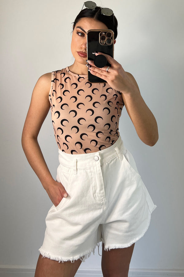 lasula Fern White Paperbag High Waisted Longline Denim Shorts lasula Fern White Paperbag High Waisted Longline Denim Shorts