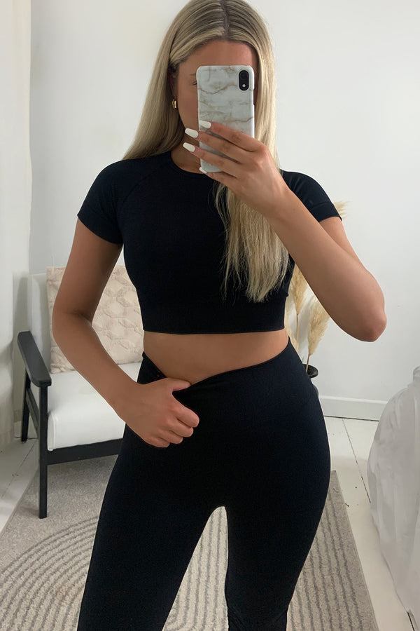 Lasula Helena Black Short Sleeve Crop Top And Leggings Gym Set