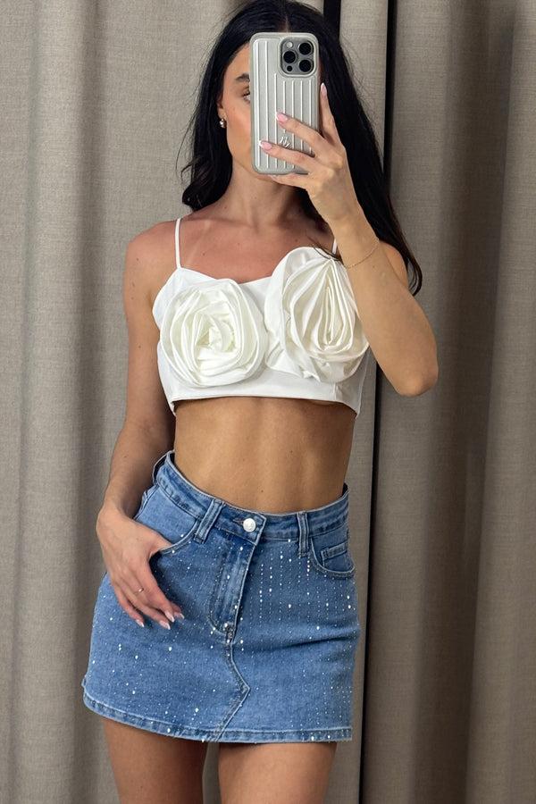 lasula Alessia White Flower Bust Strappy Crop Top