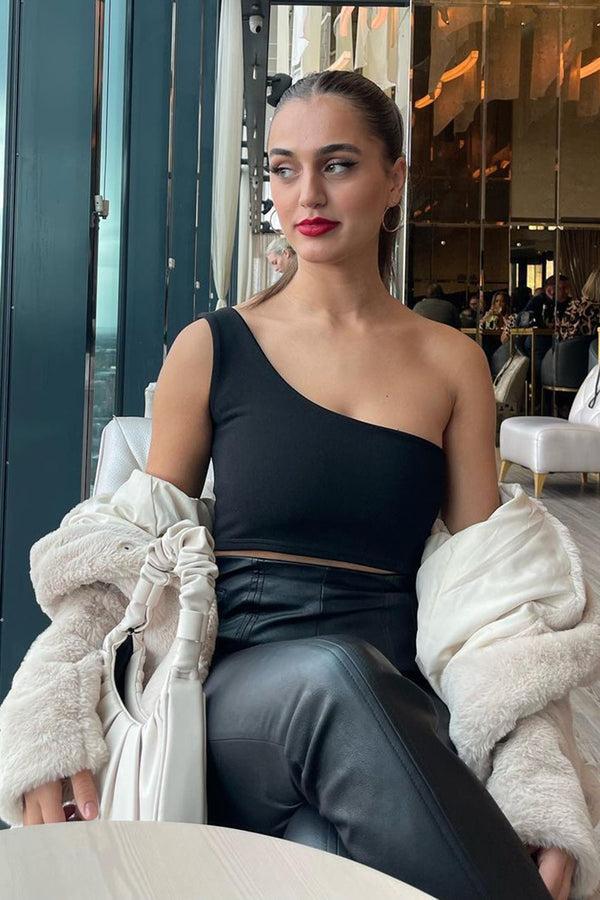 lasula Ariaa Black One Shoulder Crop Top