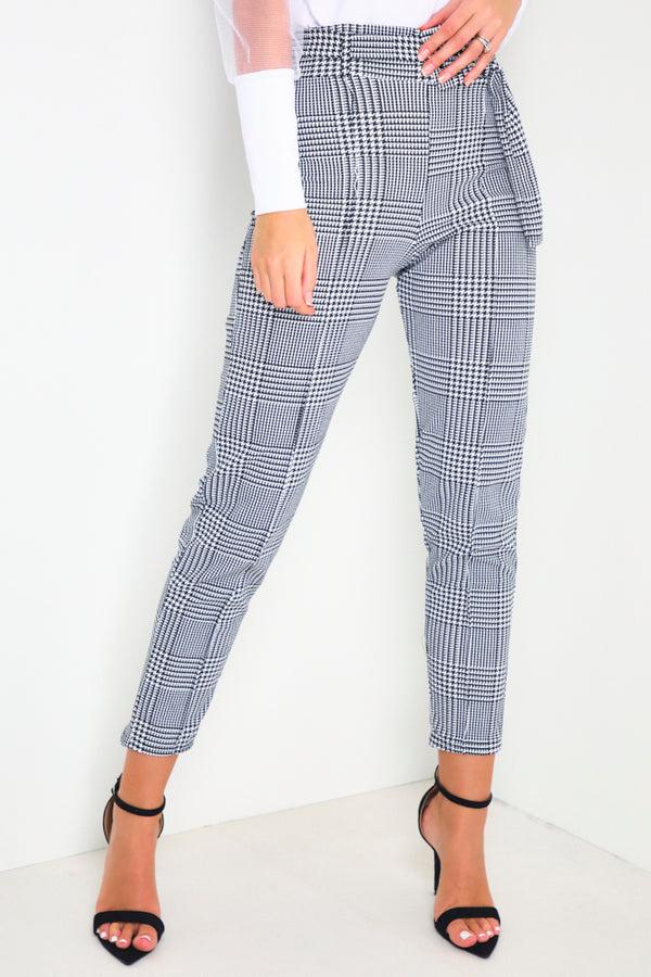 Lasula Black & White Houndstooth Belted Trousers