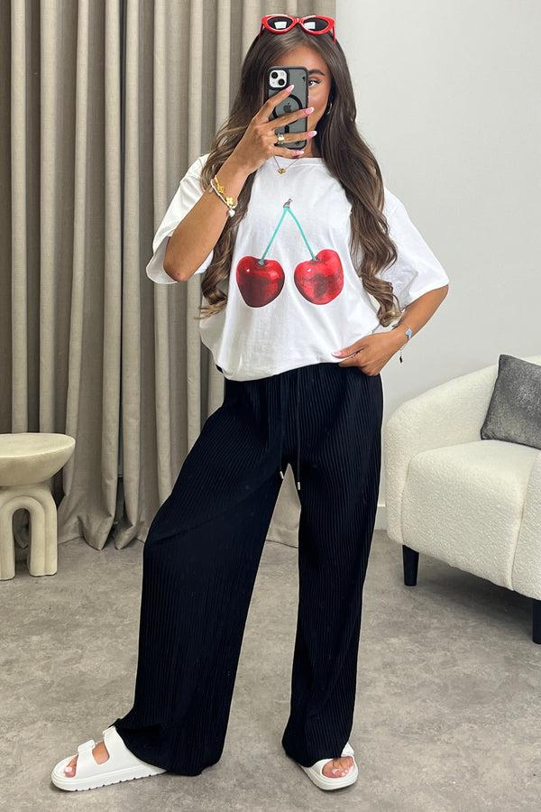 Lasula Kaidy White Cherry Graphic Print T-Shirt