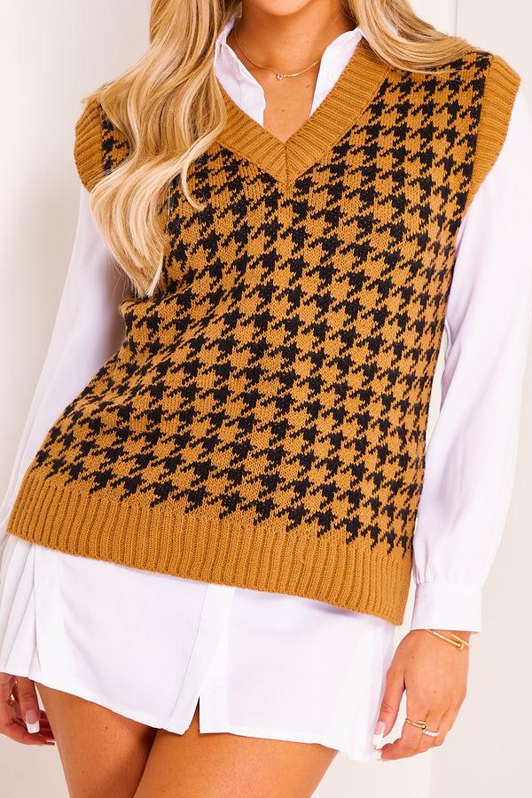 Lasula Lyra Camel Houndstooth Knit Vest Top