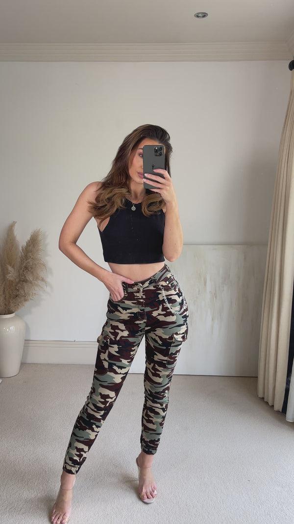 Lasula Ruby Khaki And Black Camo Chain Detail Skinny Cargo Trousers