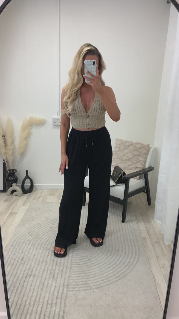 Lasula Shakira Beige Halter Neck Plunge Sleeveless Button Up Knit Crop Top