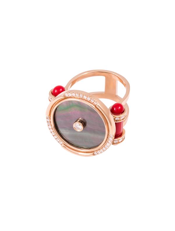 L'atelier Nawbar Amulet Round Cocktail Ring