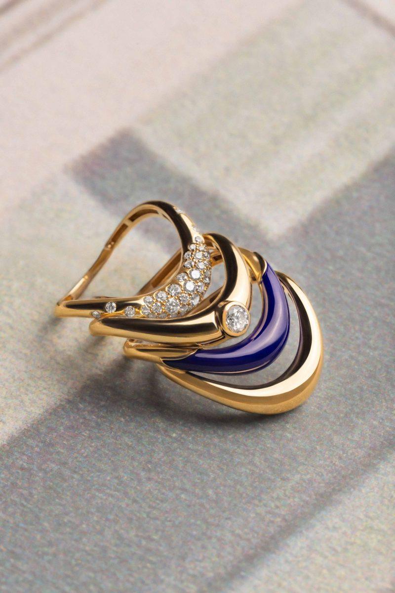 L'atelier Nawbar Round Diamond Boa Ring