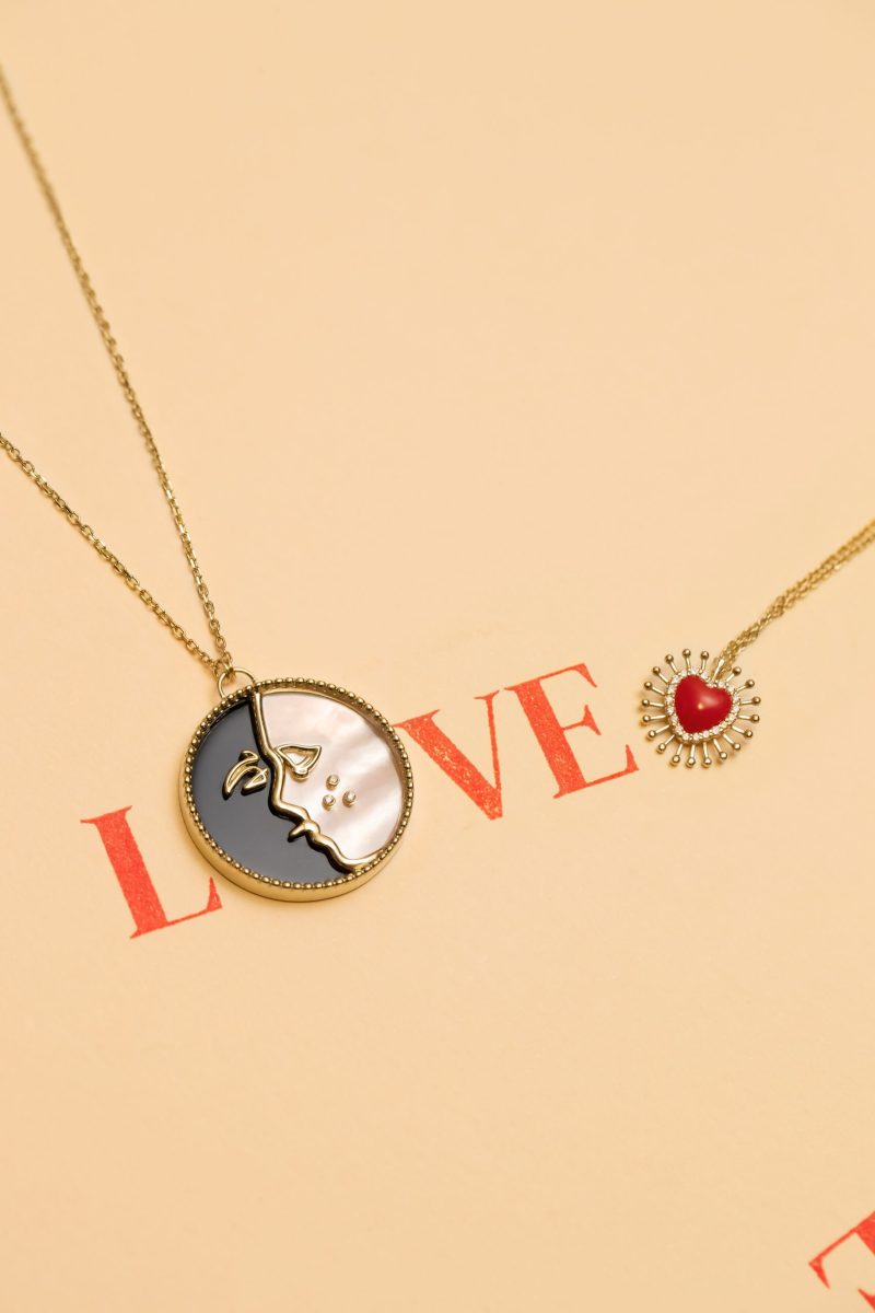 l'atelier nawbar The Kiss Pendant