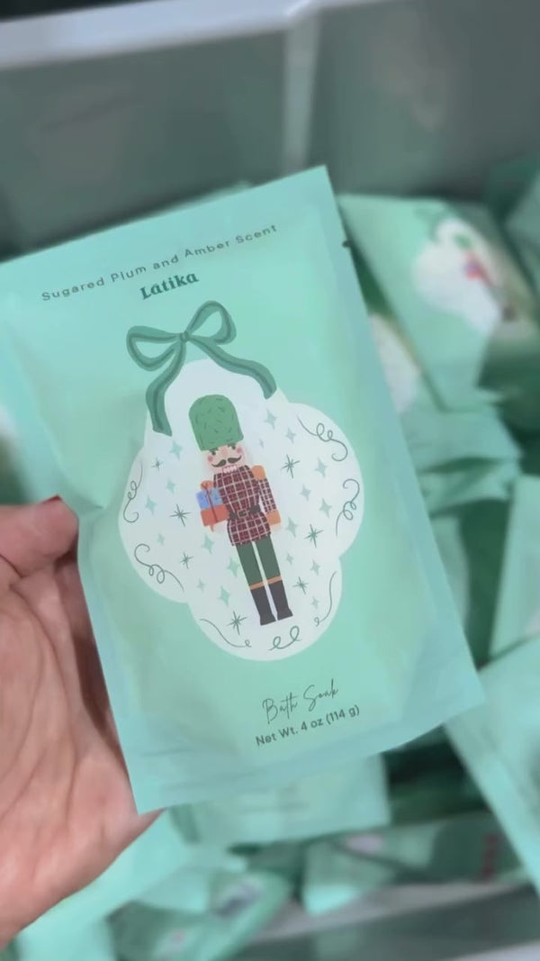 Latika Christmas Bath Soak