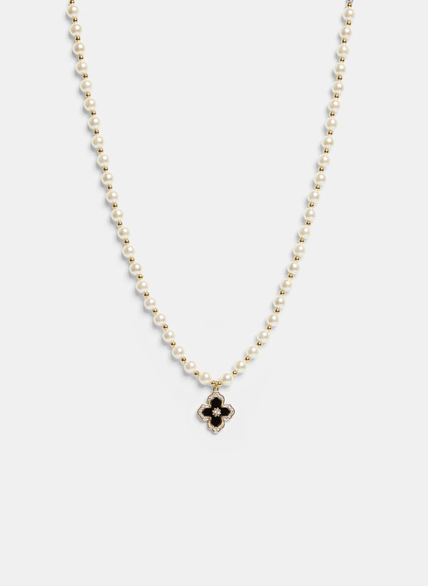 laura Clover Pendant Necklace