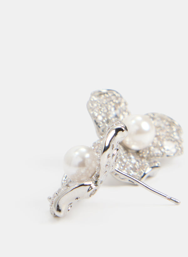 Laura Flower Stud Earrings