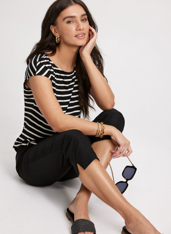 Laura Pull-On Lateral Slit Capris