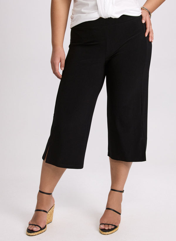 laura Side Slit Pull-On Capris