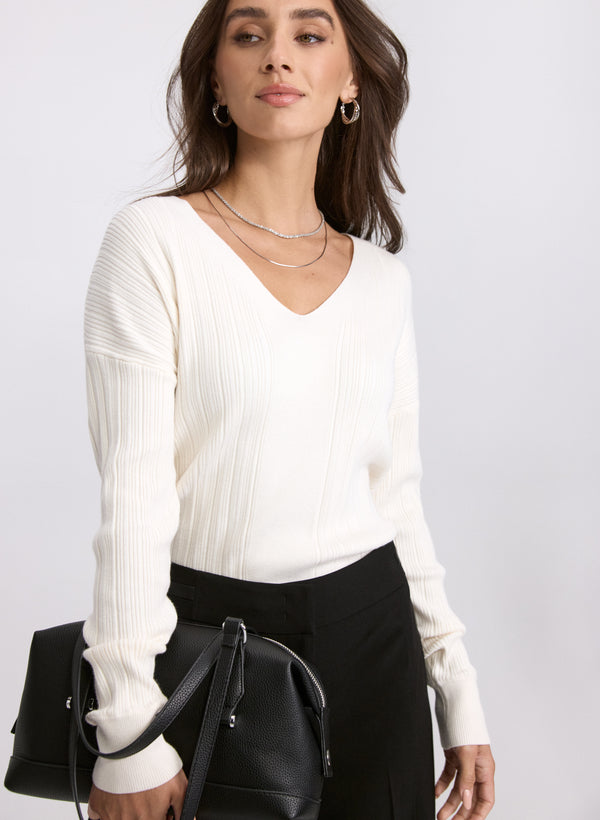 laura V-Neck Knit Pullover