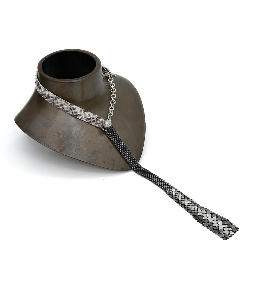 laura b Greta Garbo Tie