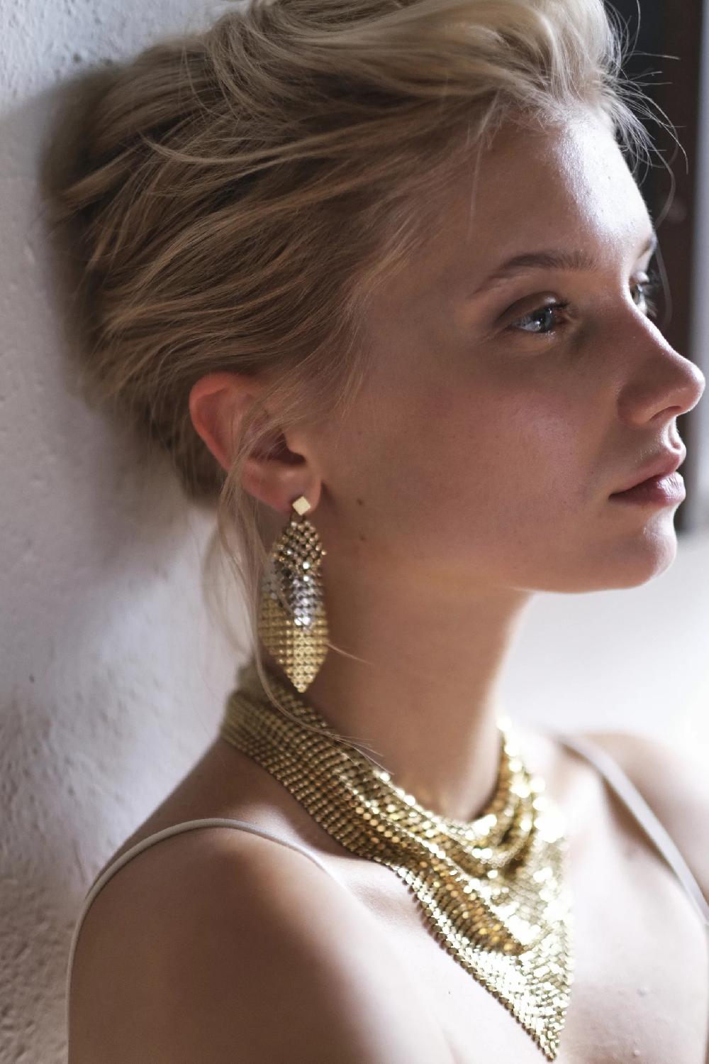 laura b Sparkle Earrings gold