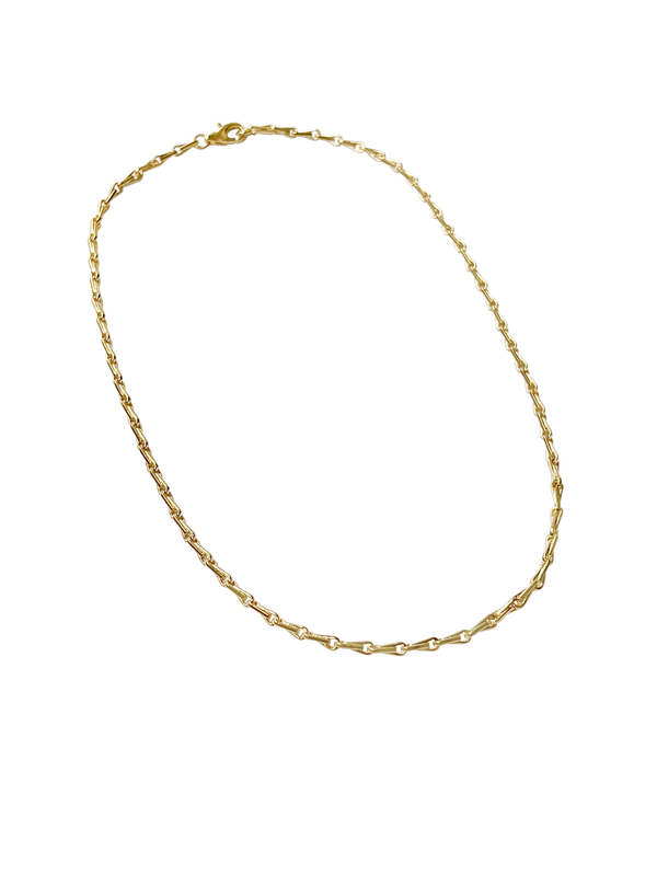Laura Lombardi Corre Chain