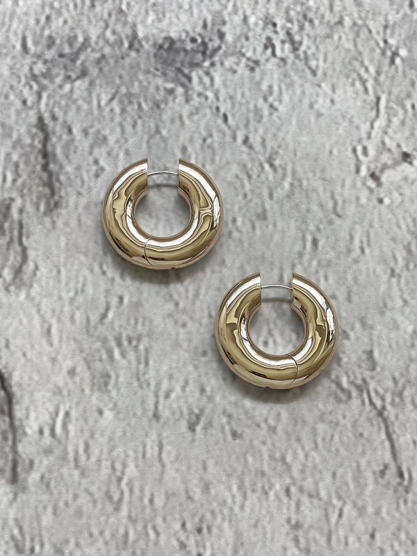 Laura Lombardi Terra Hoops